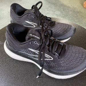 Women’s Brooks Glycerin running shoes size 7.5